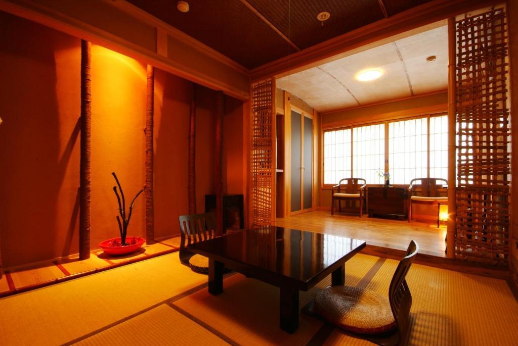 城崎温泉 但馬屋-Tajimaya- Hotel Toyooka  Exterior photo